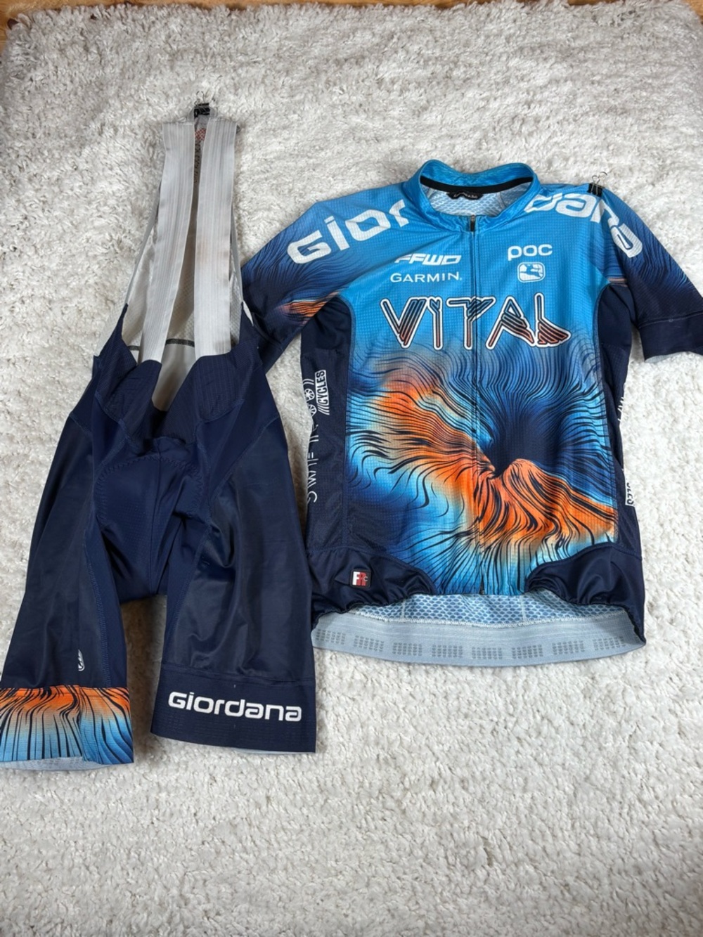 Title:
Giordana VITAL Cycling Kit Set Medium Jersey & Bib Shorts Pro Team Style